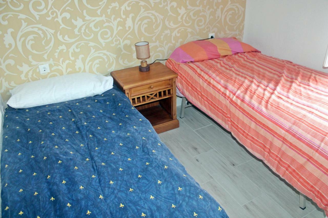 Habitacion Con Terraza En Аликанте Екстериор снимка